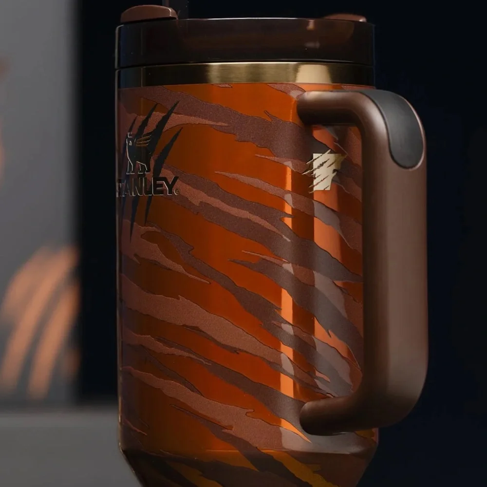 special edition Tyla Tyger Stanley Flowstate 40oz tumbler | collectible - Picture 6 of 10
